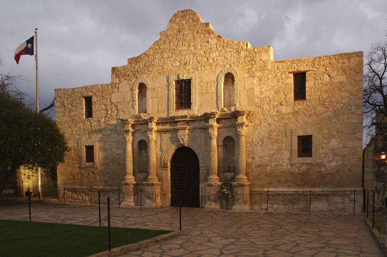 Private Hot Tub3Bd2Ba 2 Miles To Sa River Walk San Antonio Buitenkant foto